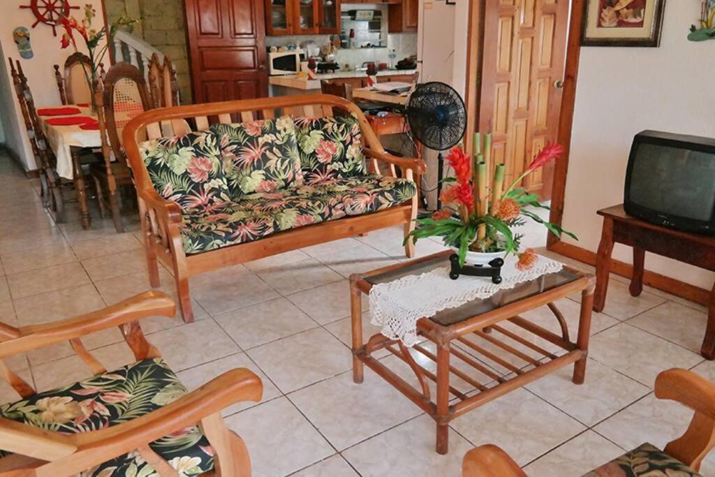 Lulu Beach Corn Islands Exterior photo